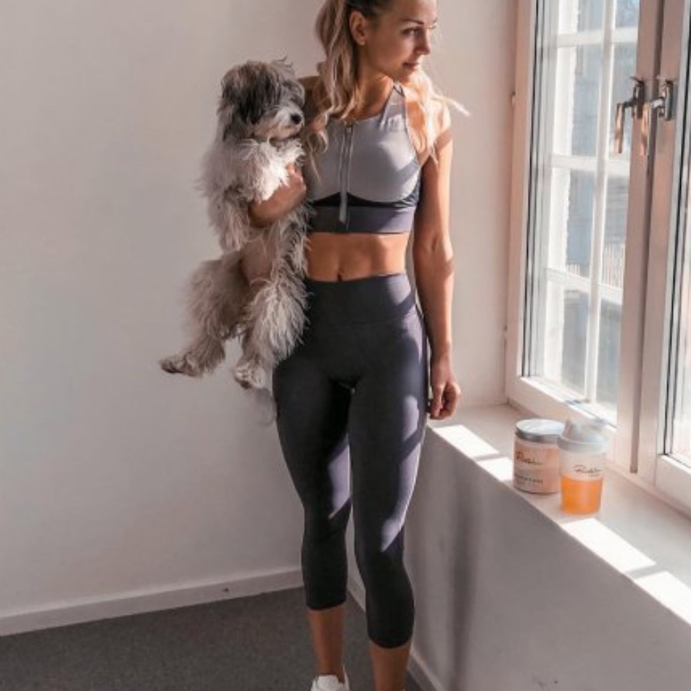 FABLETICS. Trinity High-Waisted Pocket Capri